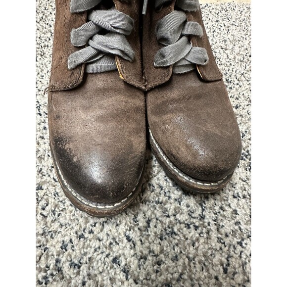 Frye Sabrina 9.5 brown oiled suede lace up 2" block heel ankle boots lug combat - Picture 7 of 10